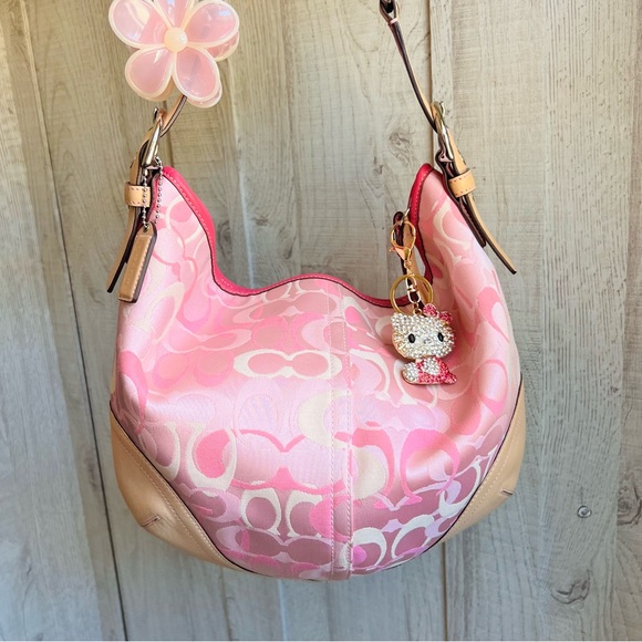 Coach Optic Pink Shoulder Bag - Picture 4 of 10